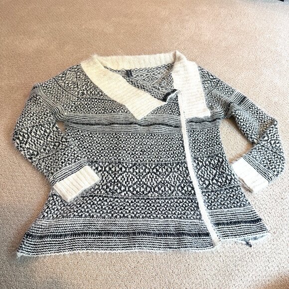 Sacred Threads Cardigan Sweater Boho Open Fuzzy L/XL Geometric Print Black White - Picture 1 of 11